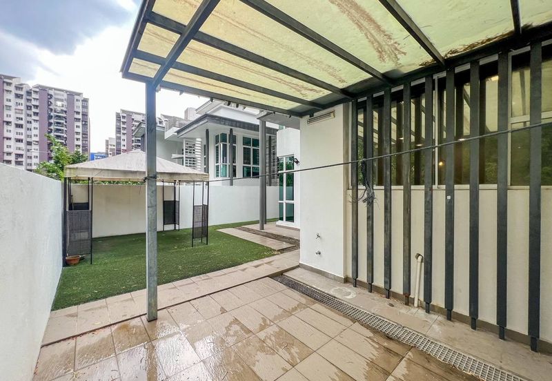 Saville @ The Park - Twin Villa