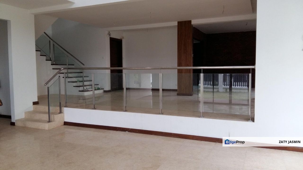 Subang Bestari, Huge CORNER Safira Double Storey Bungalow  , Selangor, Subang Bestari