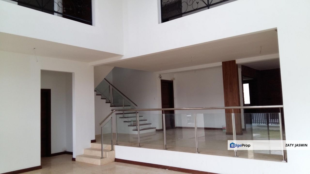 Subang Bestari, Huge CORNER Safira Double Storey Bungalow  , Selangor, Subang Bestari