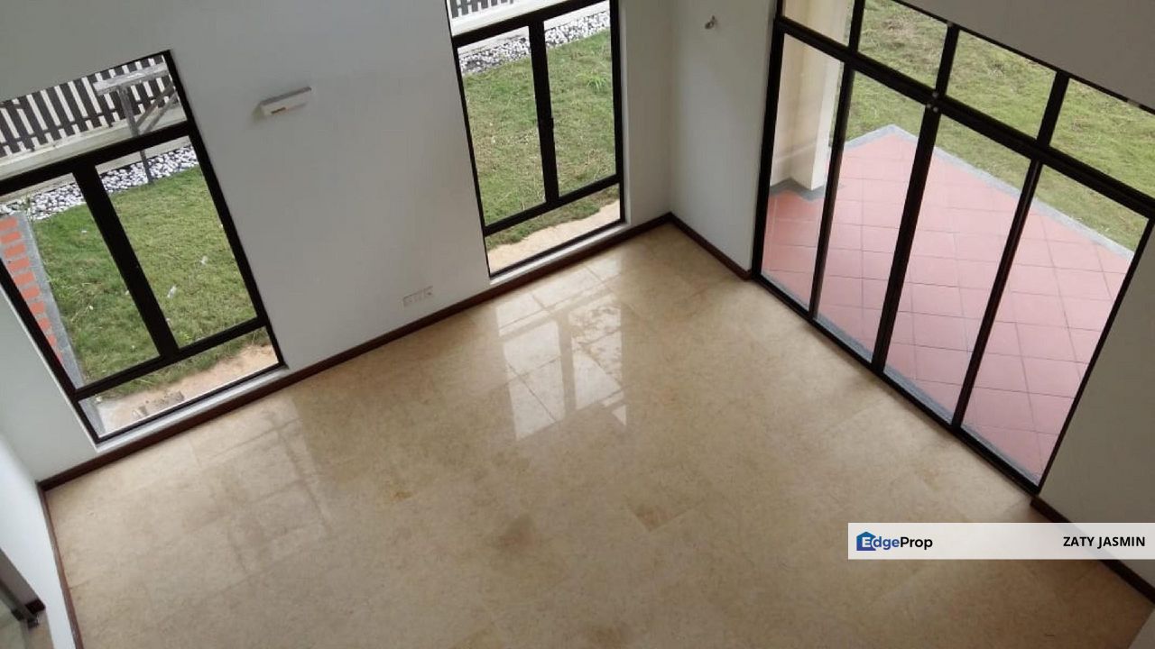 Subang Bestari, Huge CORNER Safira Double Storey Bungalow  , Selangor, Subang Bestari