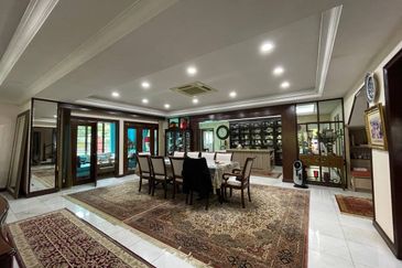 Bandar Tun Hussein Onn