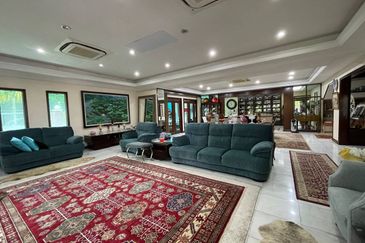 Bandar Tun Hussein Onn