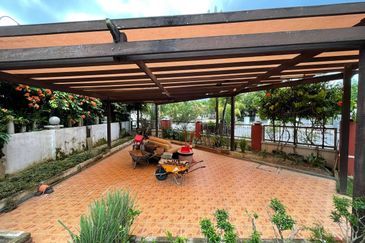 Bandar Tun Hussein Onn