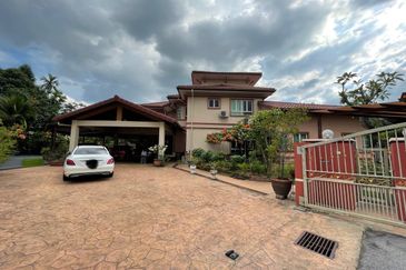 Bandar Tun Hussein Onn