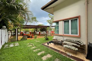 Bandar Tun Hussein Onn