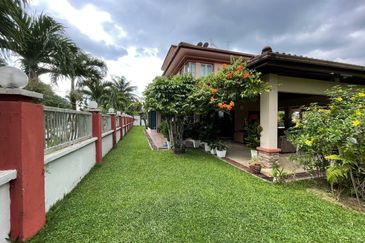 Bandar Tun Hussein Onn