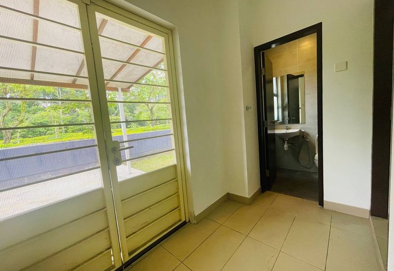 Perdana Lakeview East