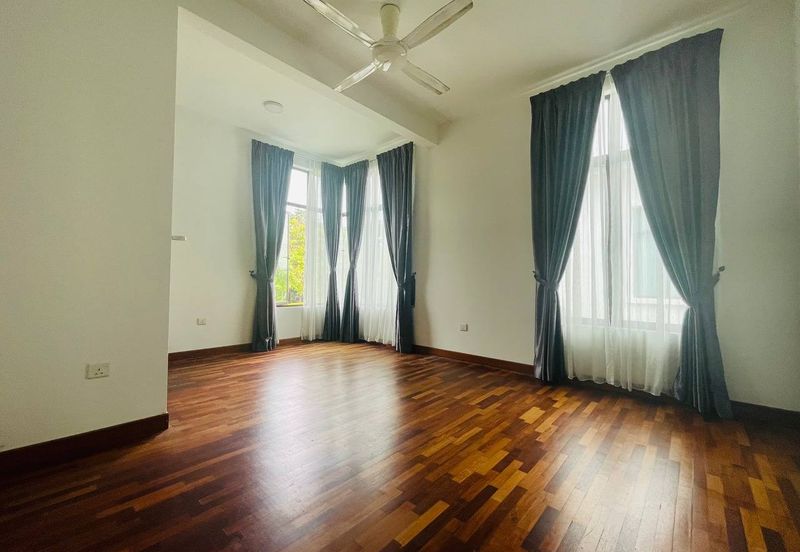 Perdana Lakeview East