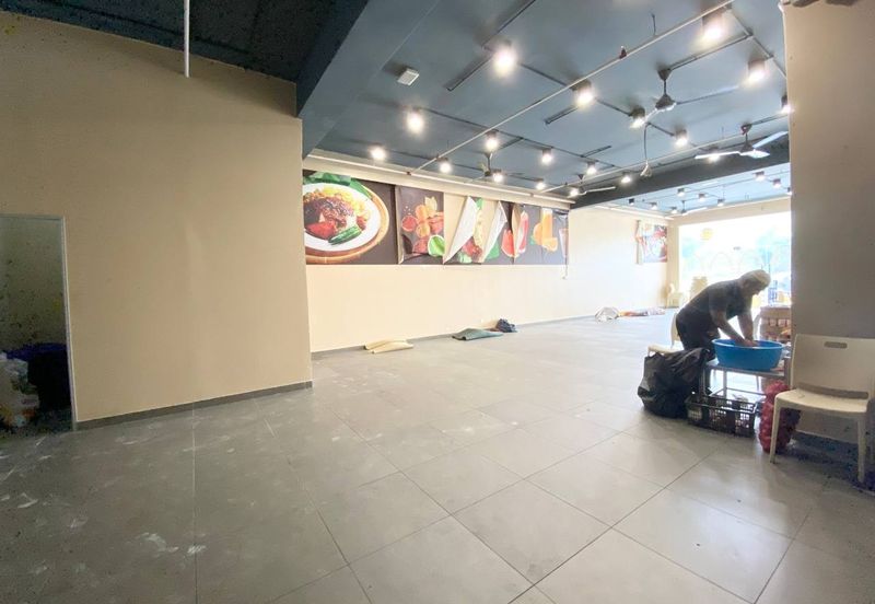 Kenwingston Square Garden