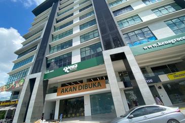 Kenwingston Square Garden