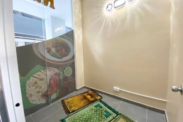 Kenwingston Square Garden