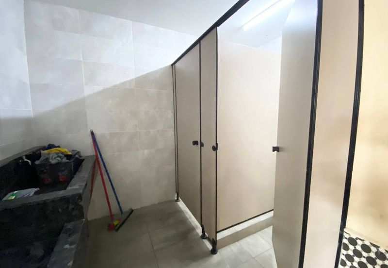 Kenwingston Square Garden