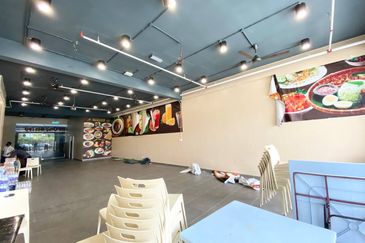 Kenwingston Square Garden