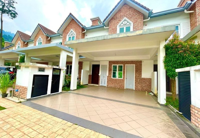 Charming Essex, Setia Eco Templer