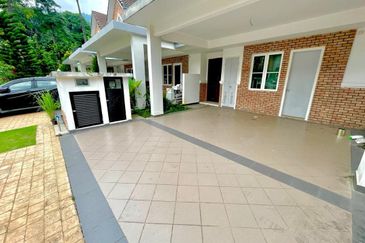 Charming Essex, Setia Eco Templer