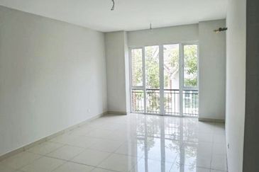 Charming Essex, Setia Eco Templer