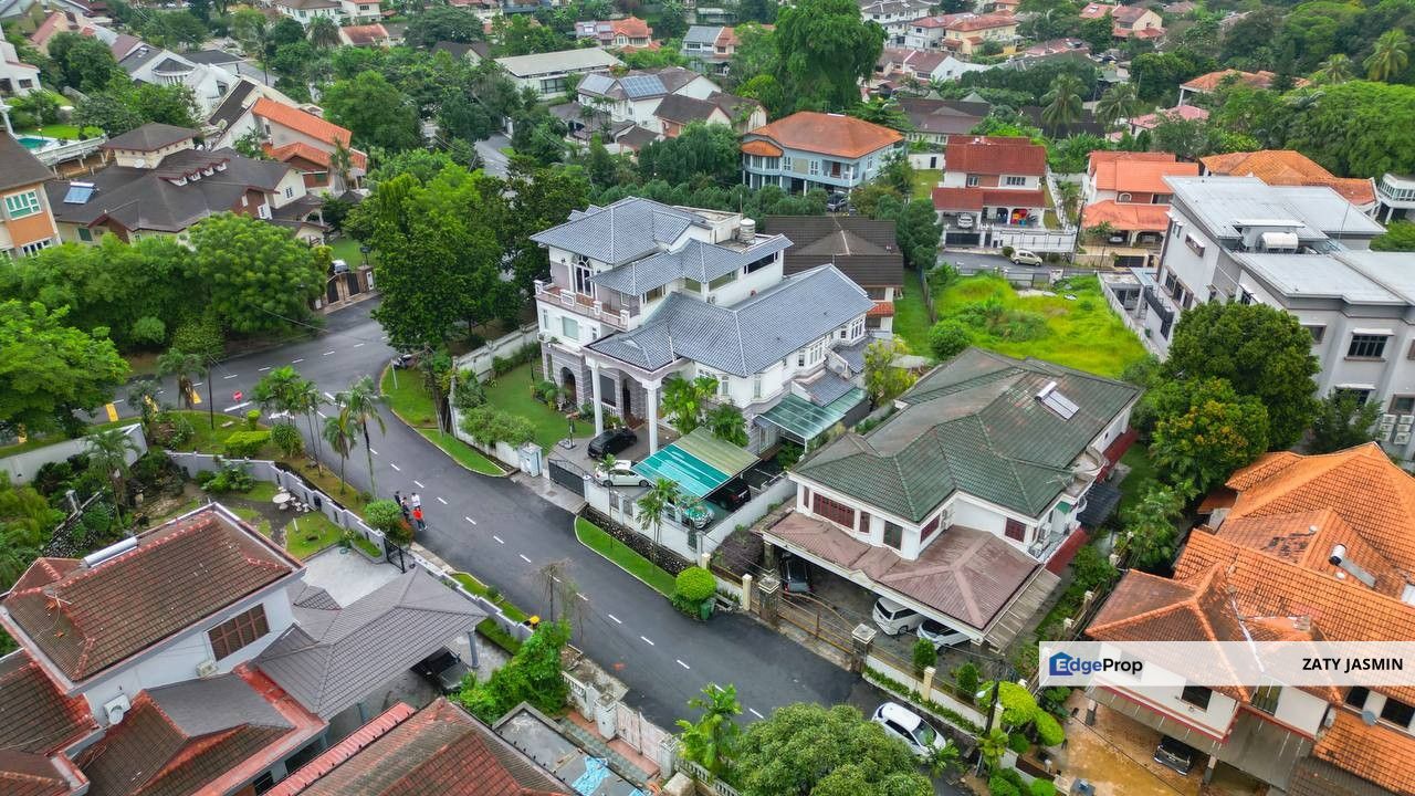 SS19 Subang Jaya CORNER LOT & MODERN Freehold 2.5 Storey Bungalow for ...