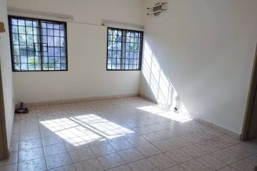 Bukit Jelutong Inter Corner / Endlot Two Storey Terrace, Shah Alam 