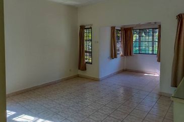 Bukit Jelutong Inter Corner / Endlot Two Storey Terrace, Shah Alam 