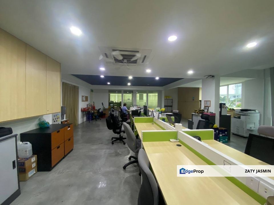 Kelana Jaya FACING OPEN (Beside Paradigm Mall) Shop Lot Parklane Commercial, PJ , Selangor, Petaling Jaya