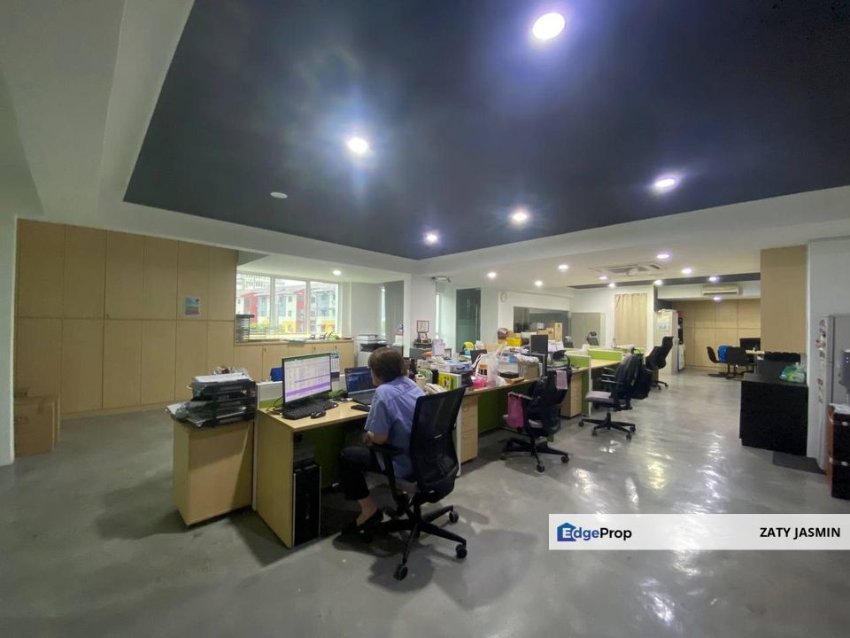 Kelana Jaya FACING OPEN (Beside Paradigm Mall) Shop Lot Parklane Commercial, PJ , Selangor, Petaling Jaya