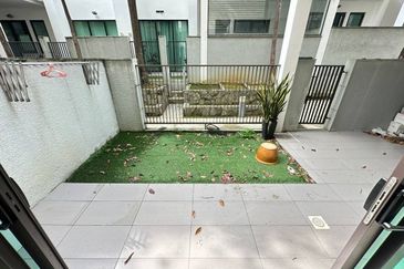 Duta Villa, Setia Alam