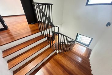 Duta Villa, Setia Alam