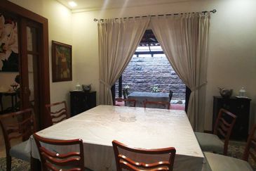 Bukit Tunku Kenny Hills, Double storey strata Bungalow 