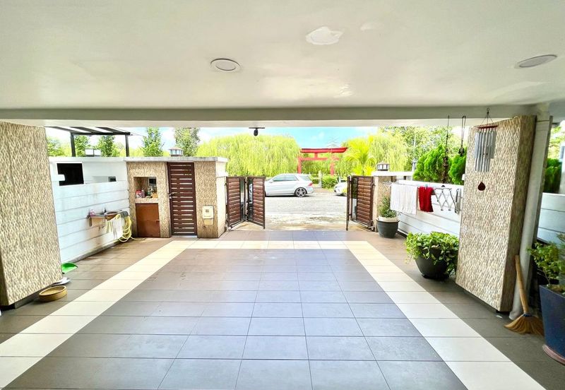 Cyprus USJ Heights, FACING LAKE 2.5 Storey Terrace (24x80) Fully Renovated Subang Jaya