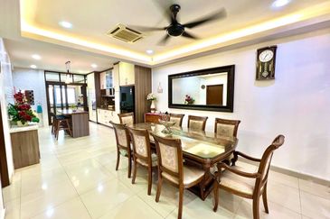 Cyprus USJ Heights, FACING LAKE 2.5 Storey Terrace (24x80) Fully Renovated Subang Jaya