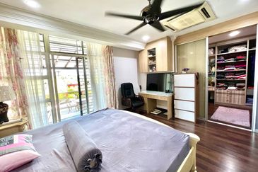 Cyprus USJ Heights, FACING LAKE 2.5 Storey Terrace (24x80) Fully Renovated Subang Jaya
