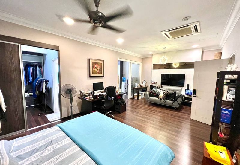 Cyprus USJ Heights, FACING LAKE 2.5 Storey Terrace (24x80) Fully Renovated Subang Jaya