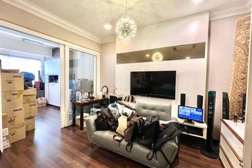 Cyprus USJ Heights, FACING LAKE 2.5 Storey Terrace (24x80) Fully Renovated Subang Jaya