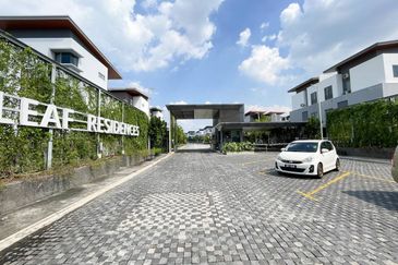 Broadleaf Residences, Hometree