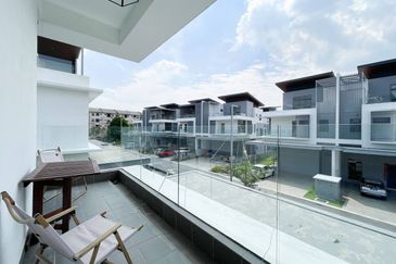 Broadleaf Residences, Hometree