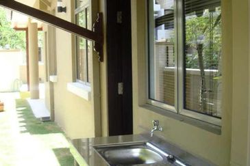 Changkat Kiara Surya