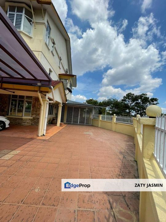 Near MRT Taman Suntex CORNER LOT 3 Storey Taman Sungai Sering, Batu 9 Cheras, Selangor, Cheras