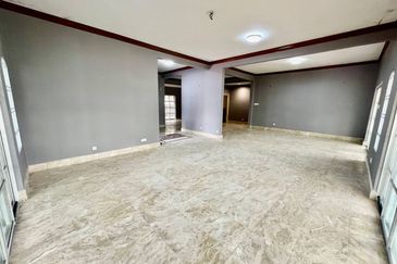 Bukit Jelutong CORNER LOT Bungalow Two Storey Jalan Bidai 