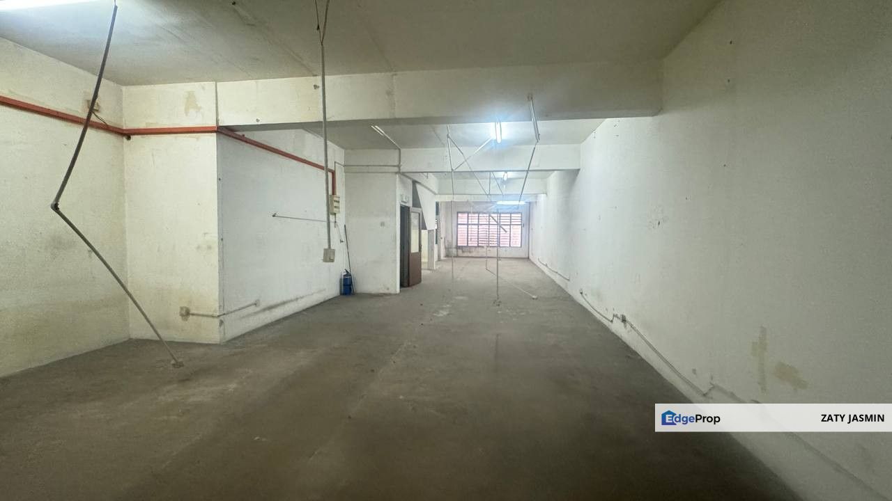 Bandar Rawang 3 Storey Shop Lot 22x75 , Selangor, Rawang