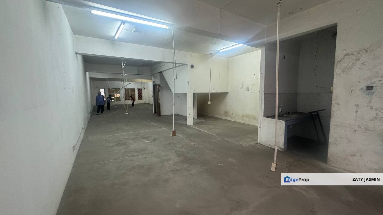 Bandar Rawang 3 Storey Shop Lot 22x75 , Selangor, Rawang