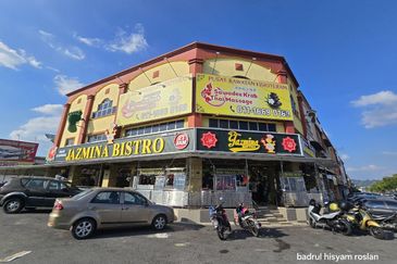 Pusat Perdagangan Seri Kembangan