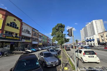 Pusat Perdagangan Seri Kembangan