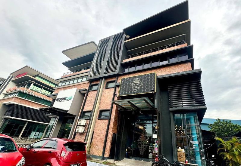 i32 Puchong Industrial Park