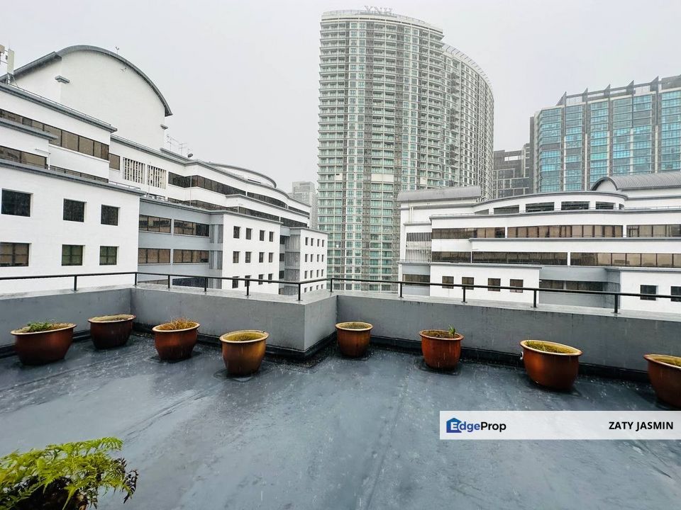 Renovated Office Plaza Mont Kiara 2,131 sqft with Balcony FOR SALE, Kuala Lumpur, Mont Kiara