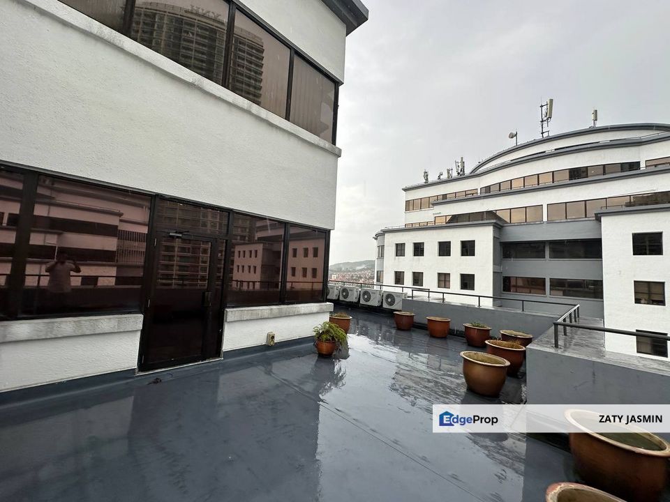 Renovated Office Plaza Mont Kiara 2,131 sqft with Balcony FOR SALE, Kuala Lumpur, Mont Kiara