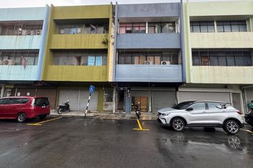 Taman Nirwana 3 Storey ShopLot (Jalan Nirwana 35) Ampang