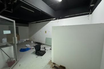 Taman Nirwana 3 Storey ShopLot (Jalan Nirwana 35) Ampang