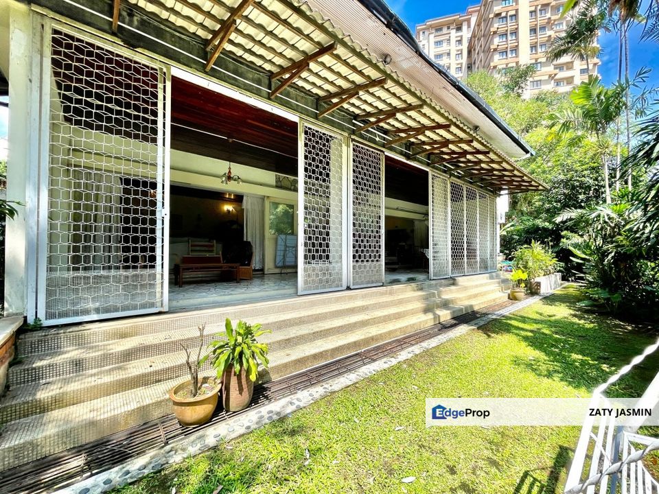 Seksyen 16 END ROAD Bungalow Double Storey Petaling Jaya FOR SALE, Selangor, Petaling Jaya