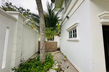 White House Bungalow 9817 sqft Titiwangsa, Kuala Lumpur FOR SALE