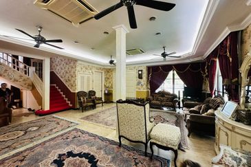 FACING OPEN Renovated Well Kept Two Storey Bungalow with Huge Land Area, Ara Damansara